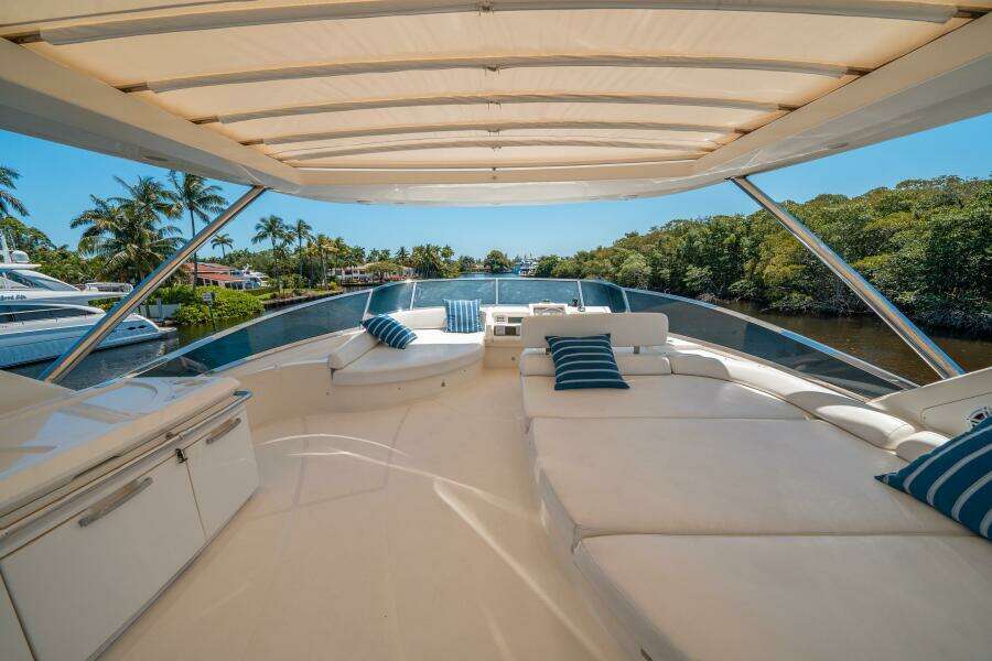 2010 Azimut 75 Fly