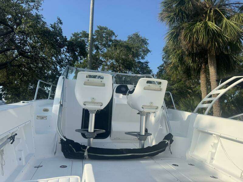 2004 Angler 220 Walkaround