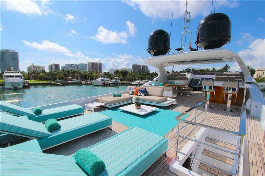 CHITOCHI 108' | 32m Custom Line 2016 