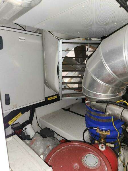 2014 Azimut Flybridge