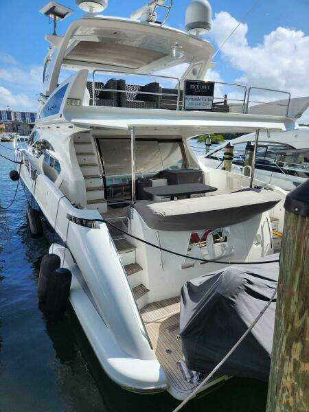 2014 Azimut Flybridge