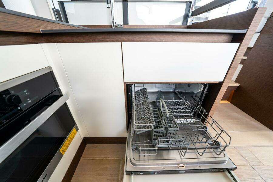 2020 Prestige 520 Fly