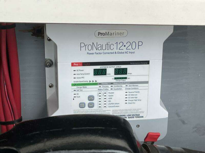 1993 Sea Ray 310 Amberjack