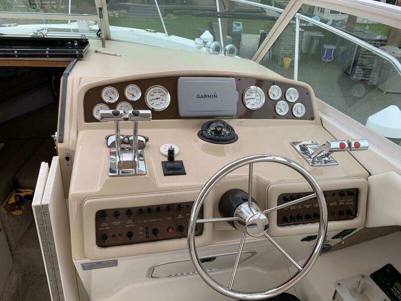 1993 Sea Ray 310 Amberjack