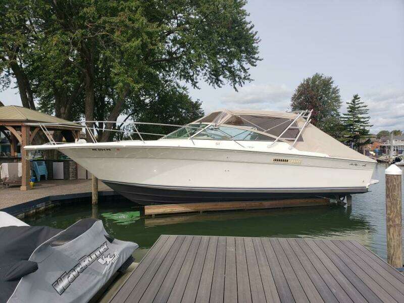 1993 Sea Ray 310 Amberjack