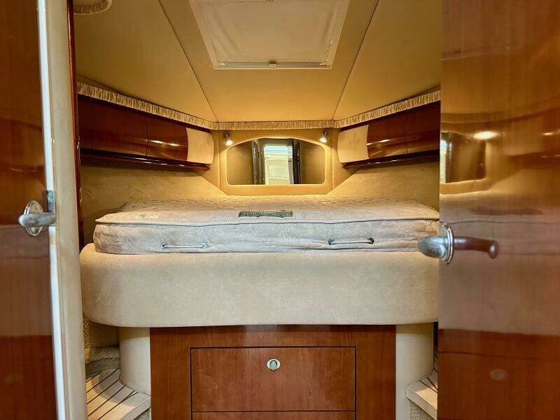 2004 Sea Ray 420 Sundancer