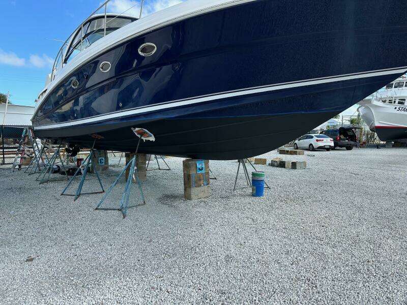 2004 Sea Ray 420 Sundancer