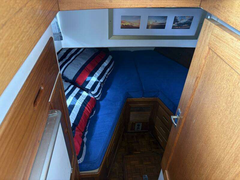 1978 Grand Banks 36  Classic