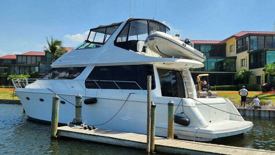 1999 Carver 530 Voyager Pilothouse