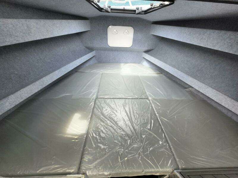 2024 Aluminum Cruiser Profisher 750