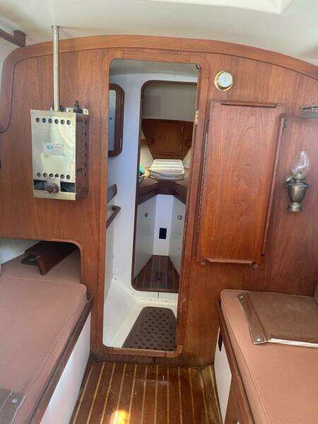 1982 Southern Cross 28