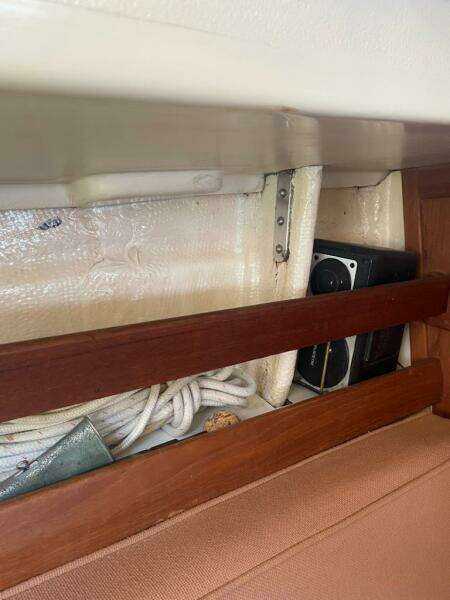 1982 Southern Cross 28