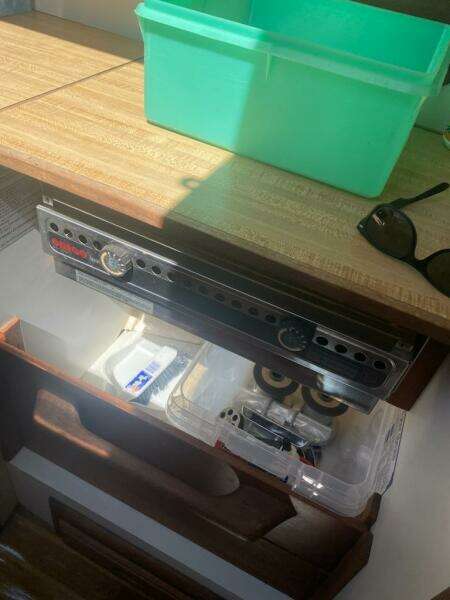 1982 Southern Cross 28