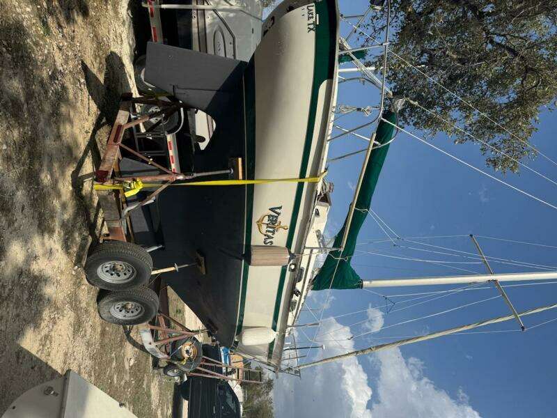 1982 Southern Cross 28