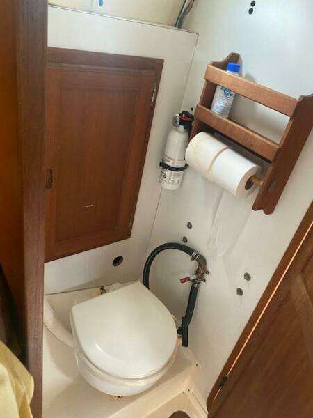 1982 Southern Cross 28