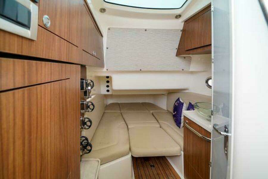 2018 Boston Whaler 380 Outrage