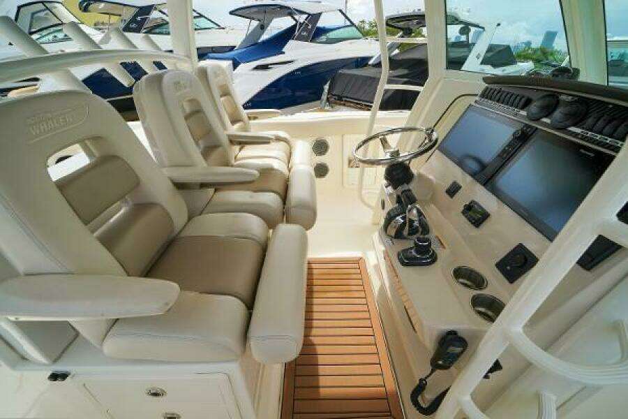 2018 Boston Whaler 380 Outrage