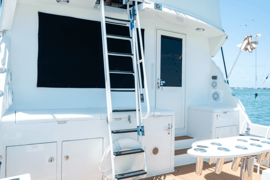 1996 Hatteras 54 CONVERTIBLE