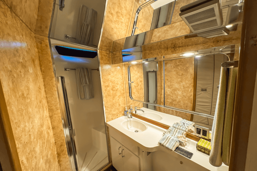 1996 Hatteras 54 CONVERTIBLE