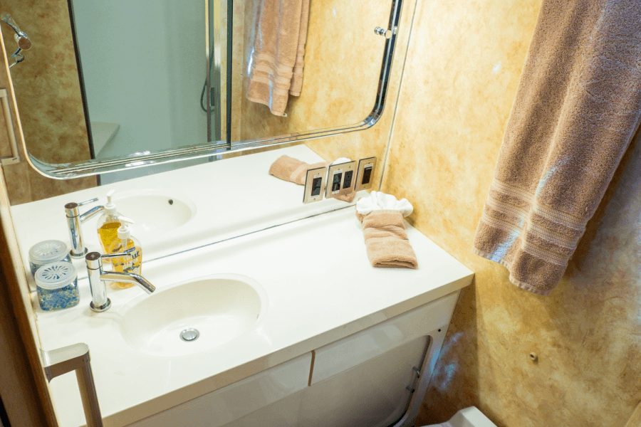 1996 Hatteras 54 CONVERTIBLE