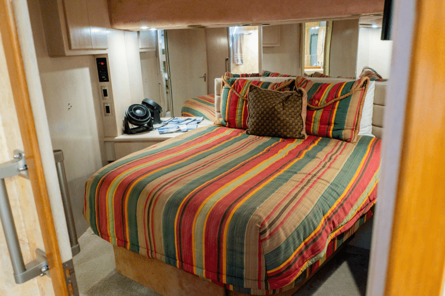 1996 Hatteras 54 CONVERTIBLE