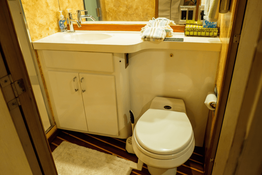 1996 Hatteras 54 CONVERTIBLE