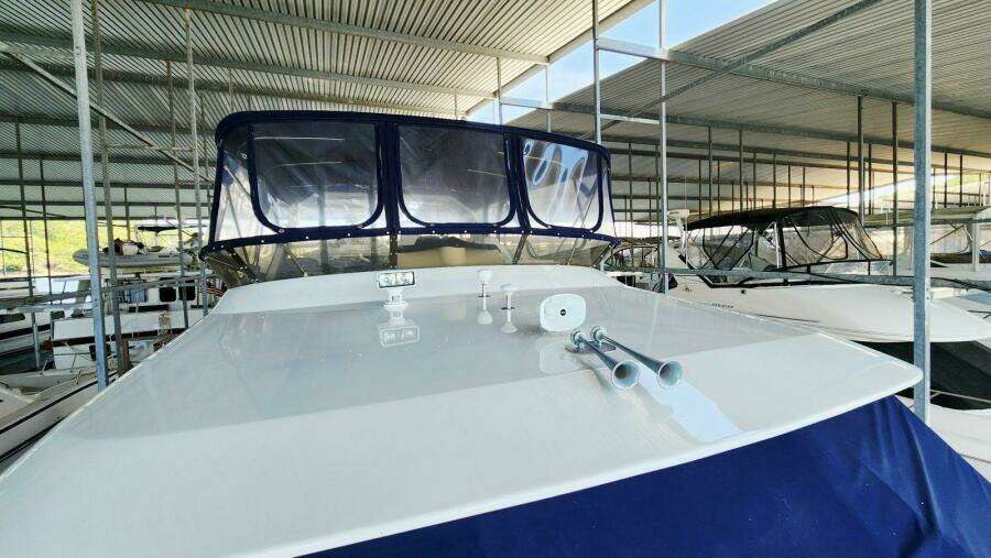 2000 Ocean Alexander 511 Classico