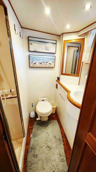 2000 Ocean Alexander 511 Classico