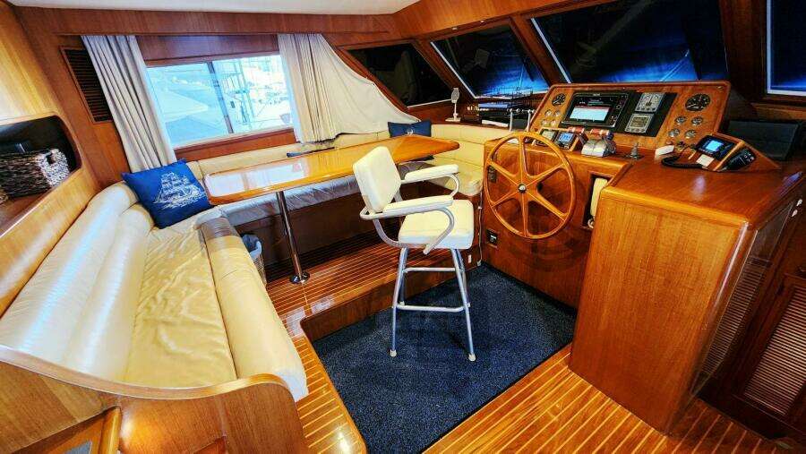 2000 Ocean Alexander 511 Classico