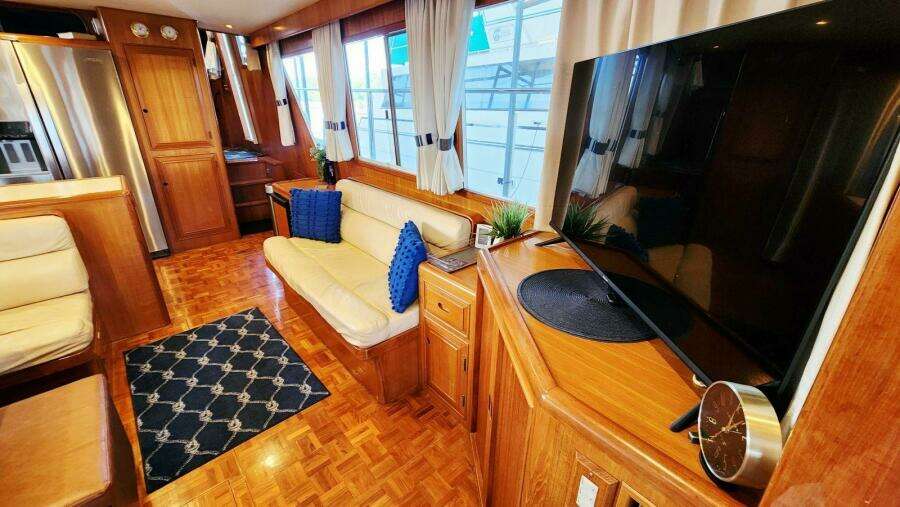 2000 Ocean Alexander 511 Classico