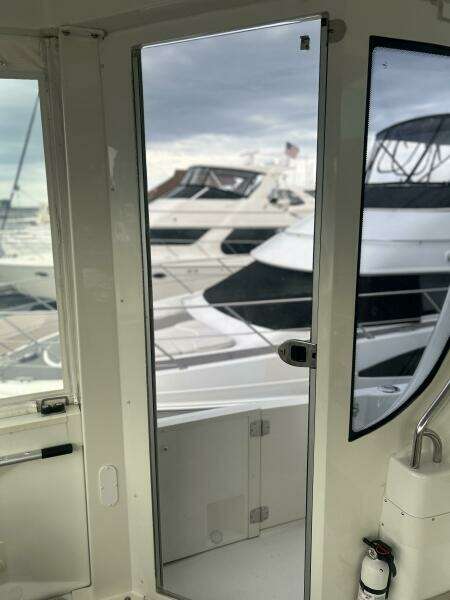 2003 Carver 466 Motor Yacht
