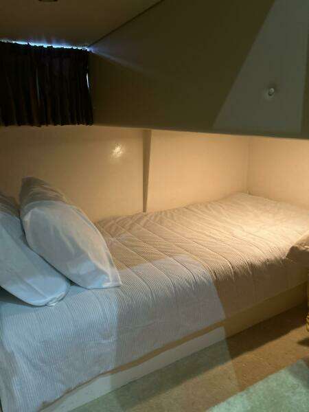 2003 Carver 466 Motor Yacht