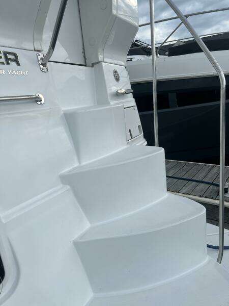 2003 Carver 466 Motor Yacht
