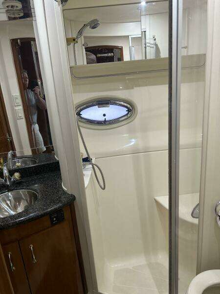 2003 Carver 466 Motor Yacht