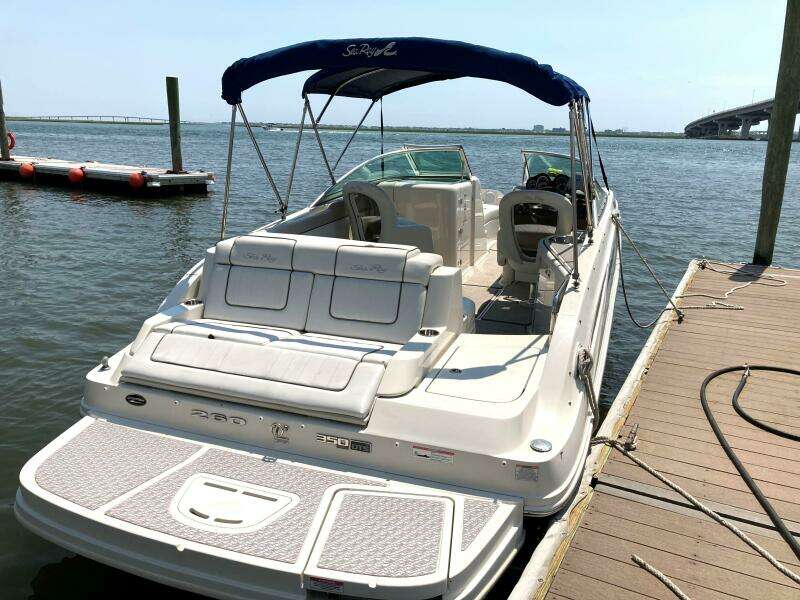 2010 Sea Ray 260 Sundeck