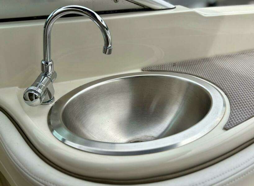 2010 Sea Ray 260 Sundeck