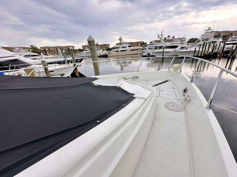 2006 Marquis Flybridge Motor Yacht