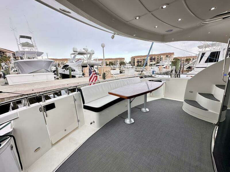 2006 Marquis Flybridge Motor Yacht