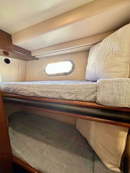 2006 Marquis Flybridge Motor Yacht