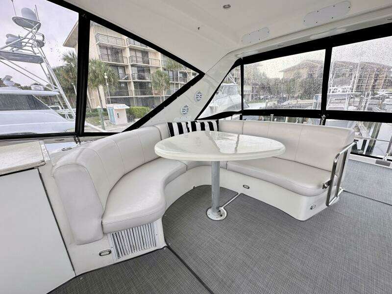 2006 Marquis Flybridge Motor Yacht