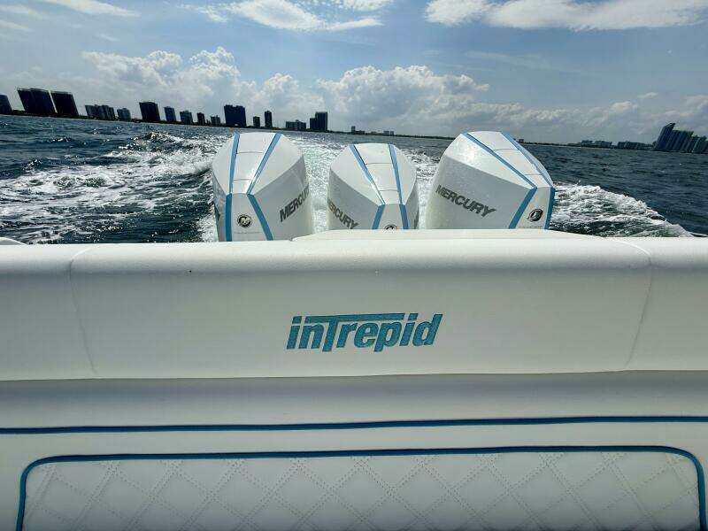 2003 Intrepid 377