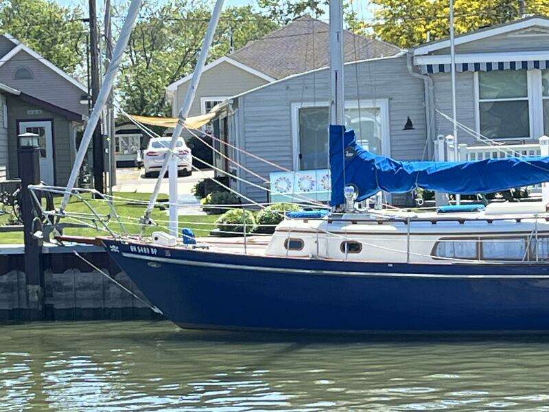 1978 Cheoy Lee Offshore 33