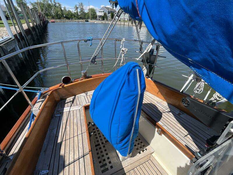 1978 Cheoy Lee Offshore 33