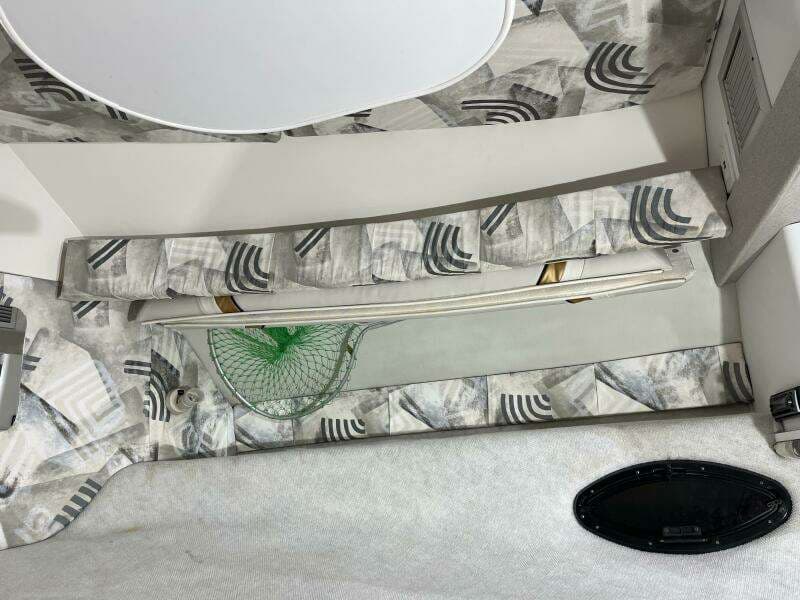 2001 Wellcraft 270 Coastal