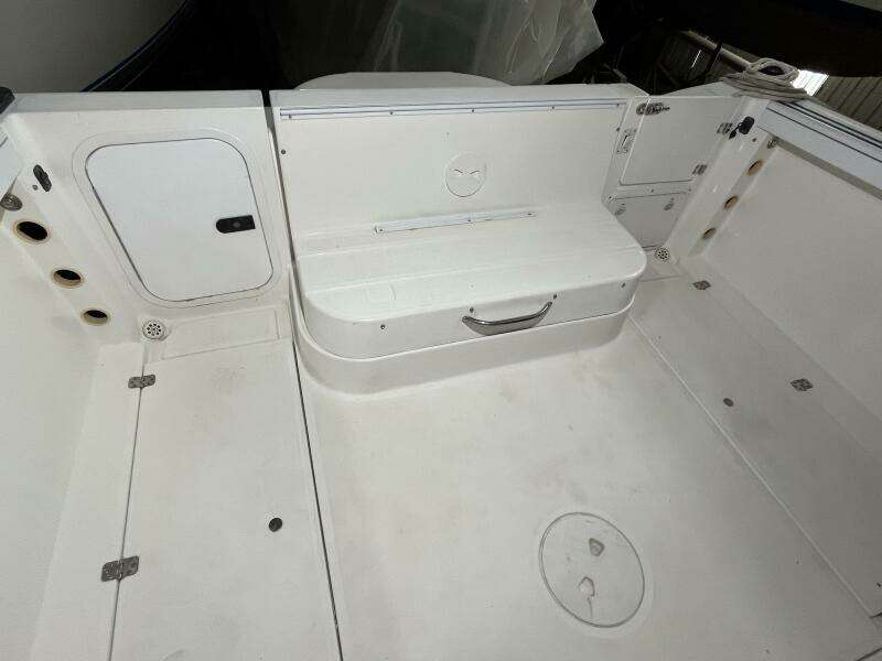 2001 Wellcraft 270 Coastal