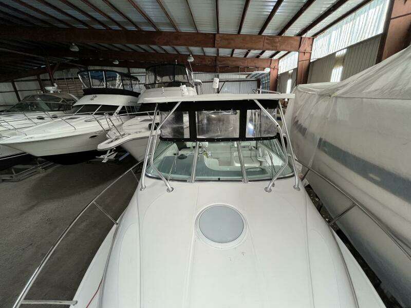 2001 Wellcraft 270 Coastal