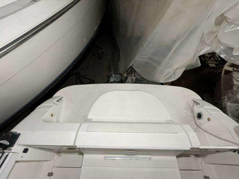 2001 Wellcraft 270 Coastal