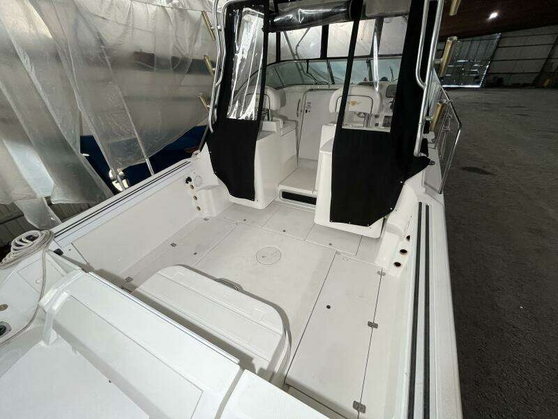 2001 Wellcraft 270 Coastal