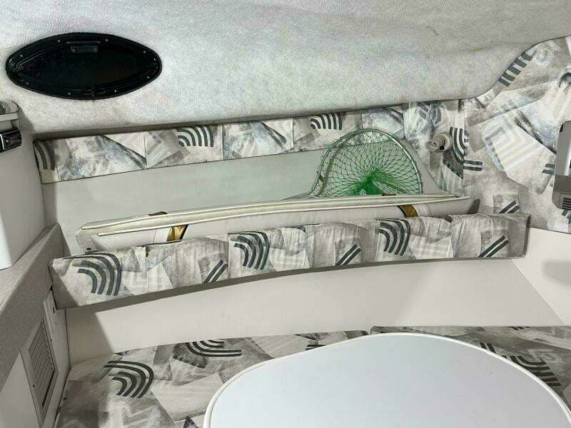 2001 Wellcraft 270 Coastal