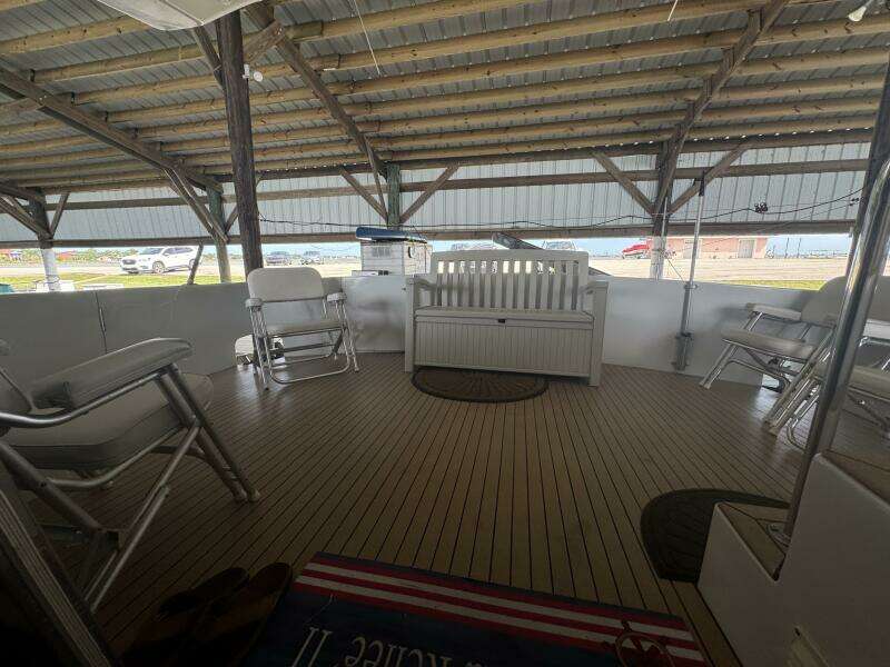 1993 Johnson 56 High Tech Motor Yacht